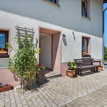 Amazing Holiday In With Garden Vakantiehuis *