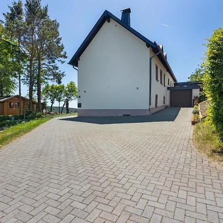 Amazing Holiday In With Garden Vakantiehuis